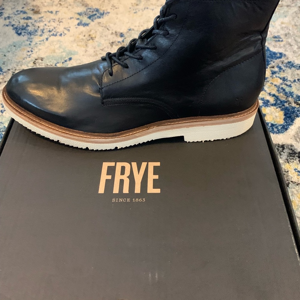New Frye men’s black boots, size 14